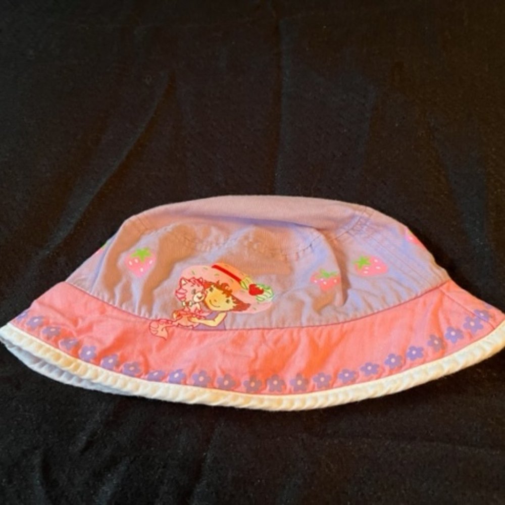 Strawberry Shortcake Pink and Mauve Girls Bucket Hat Vintage